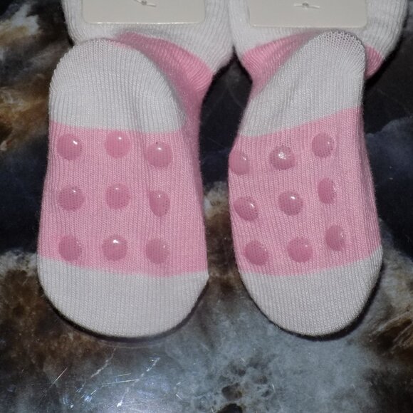 SEASONAL COLLECTION HALLOWEEN PINK GHOST BABY BOOTIES W/GRIPPER BOTTOMS NEW - Picture 6 of 6